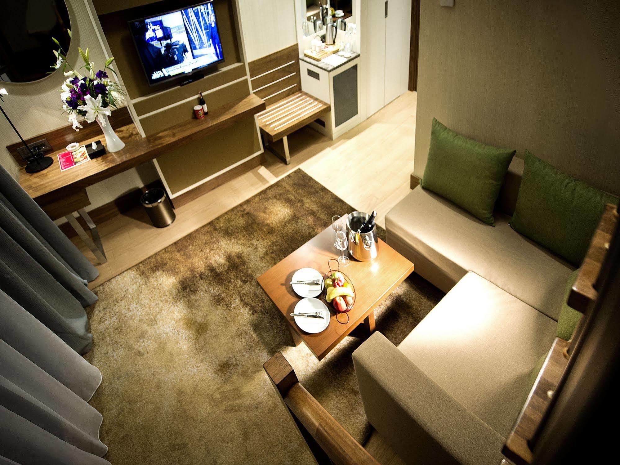 Ramada By Wyndham Istanbul Florya Hotel Buitenkant foto